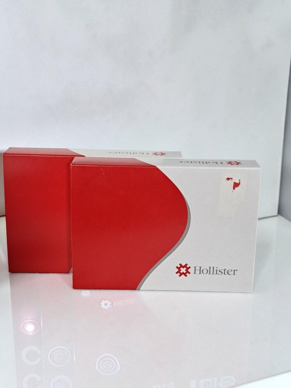 2 Boxes Hollister 18104 New Image, Drainable Pouch 2-3/4", 10 per box 06/2031